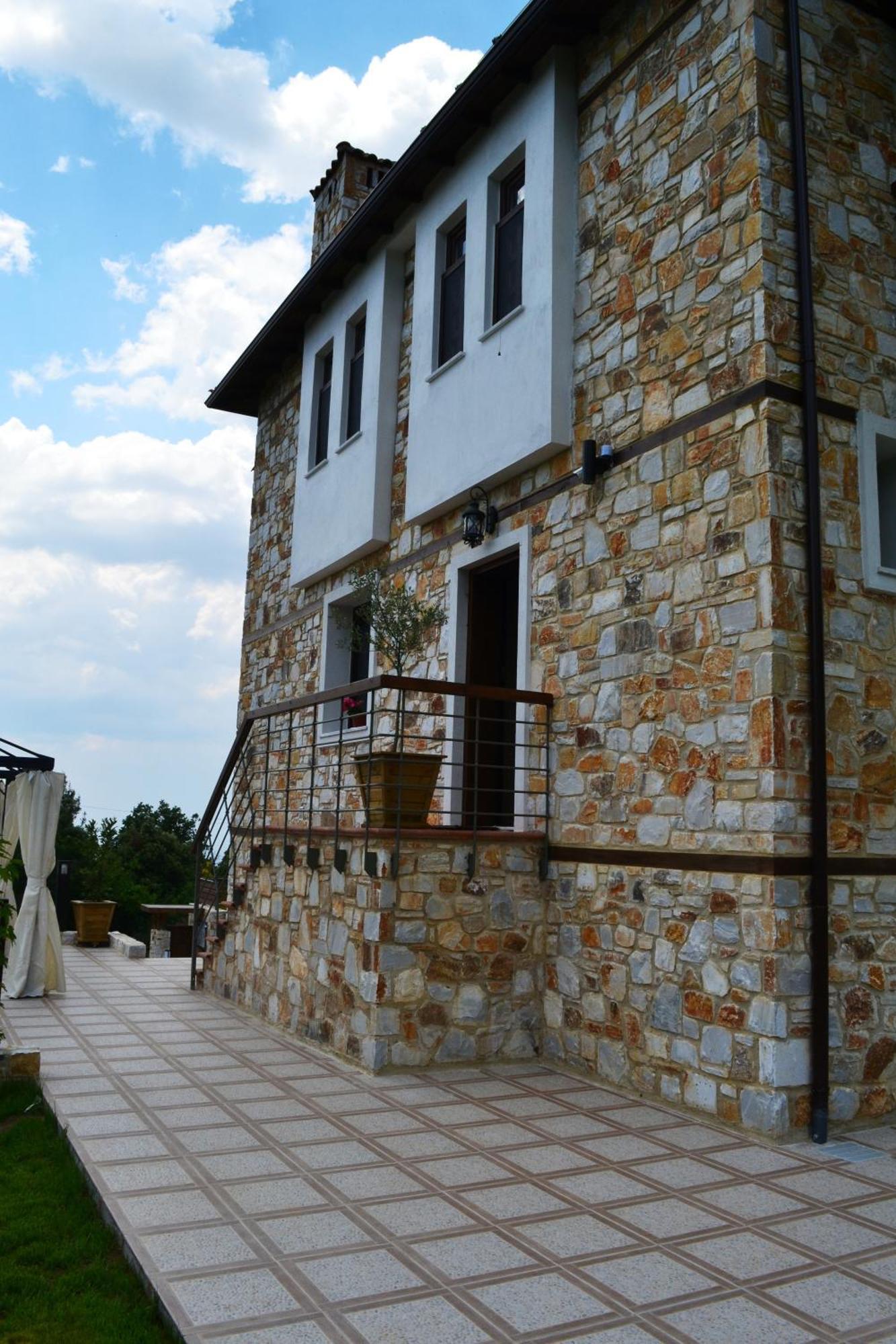 Evmorfes Villas Polygyros ภายนอก รูปภาพ